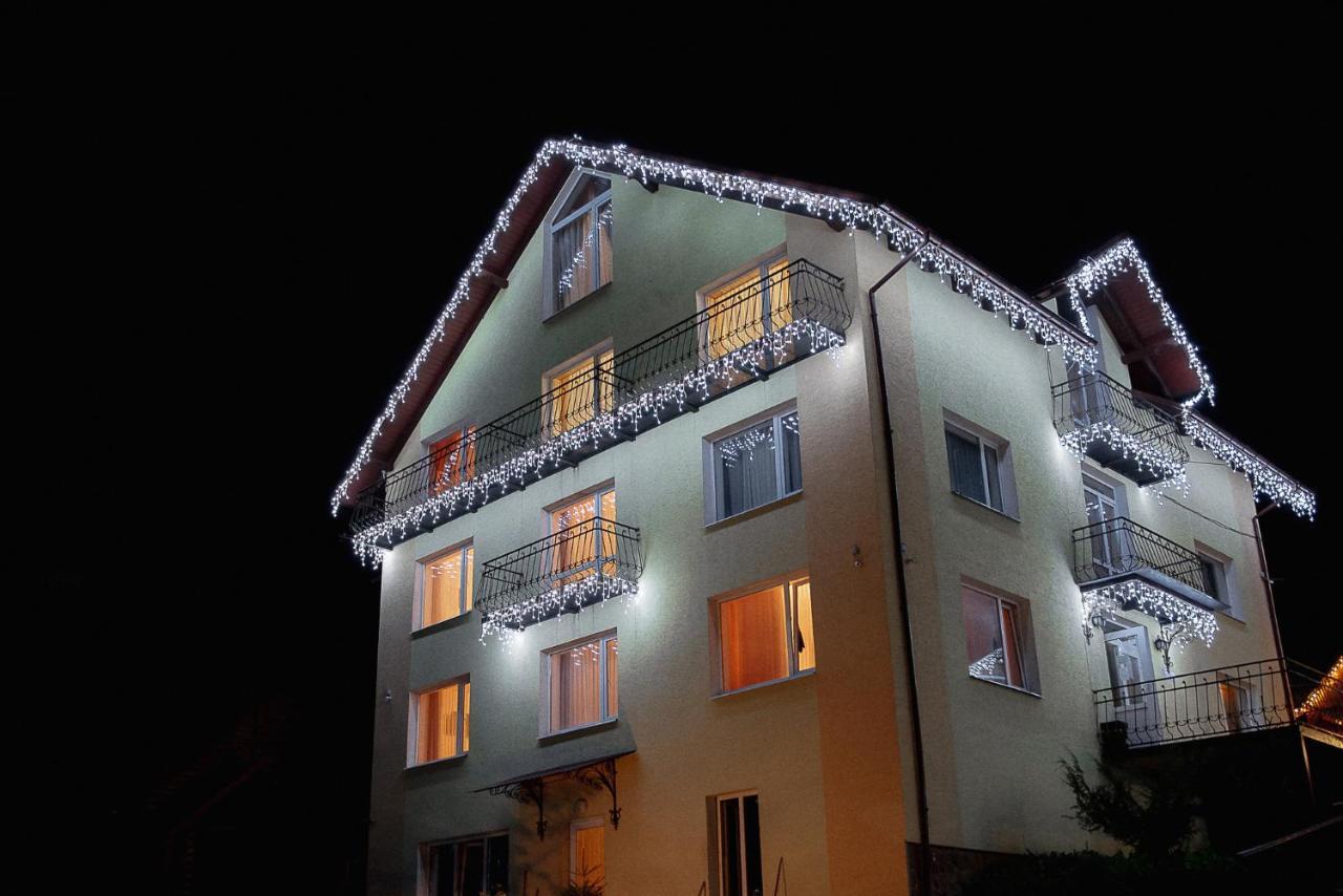 Hotel Toga Yablunytsya Esterno foto