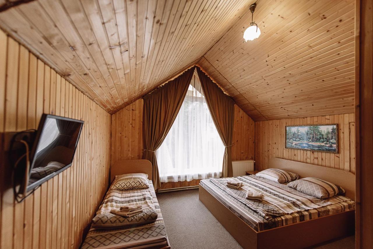 Hotel Toga Yablunytsya Esterno foto