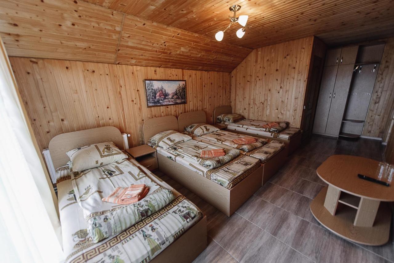 Hotel Toga Yablunytsya Esterno foto