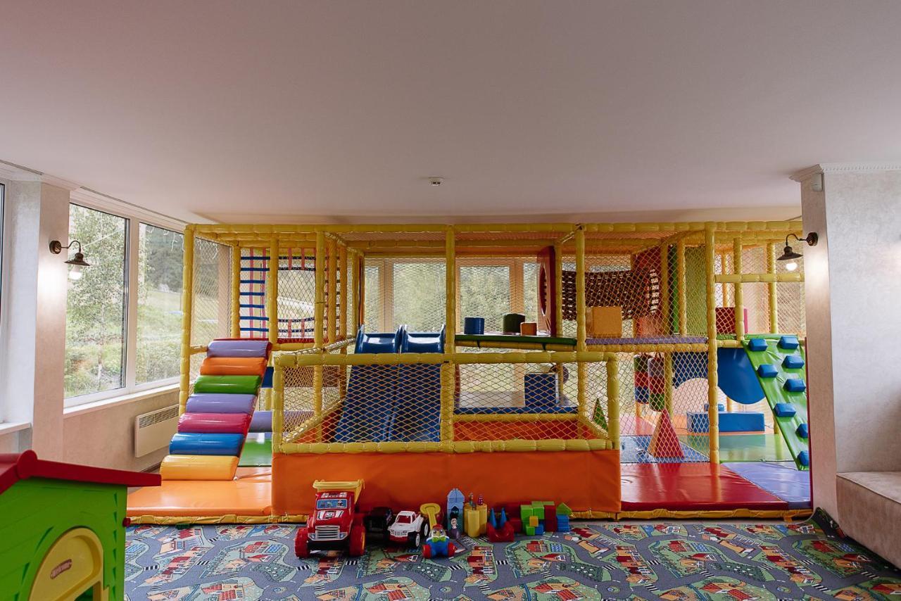 Hotel Toga Yablunytsya Esterno foto